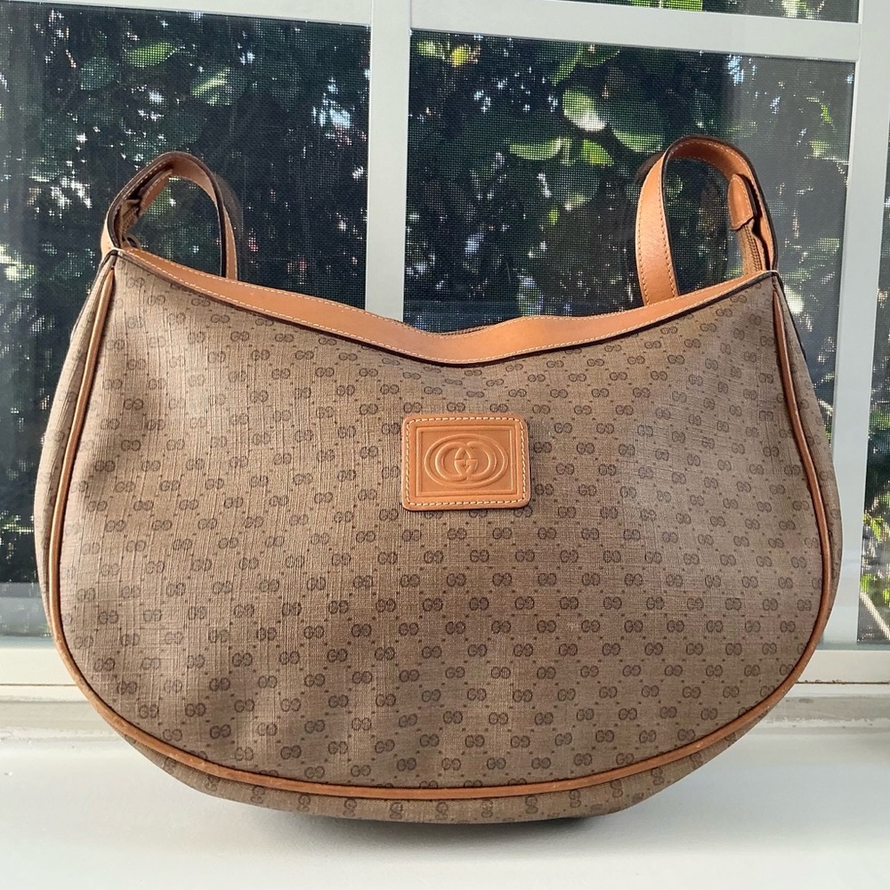 Vintage Gucci Micro GG Canvas Shoulder Bag – Camel Leather, Crescent Shape